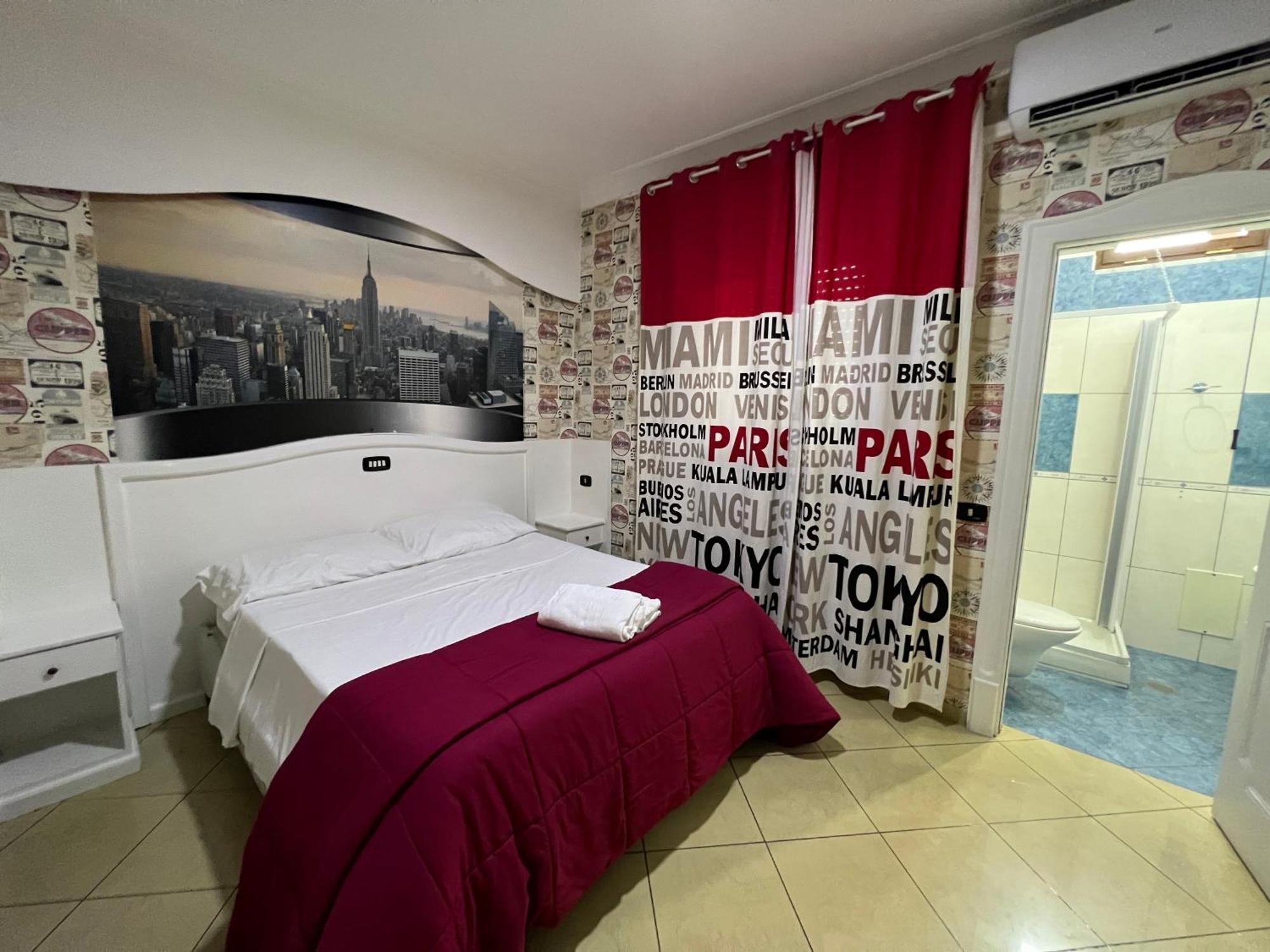 Hotel Tiffany Varcaturo Esterno foto